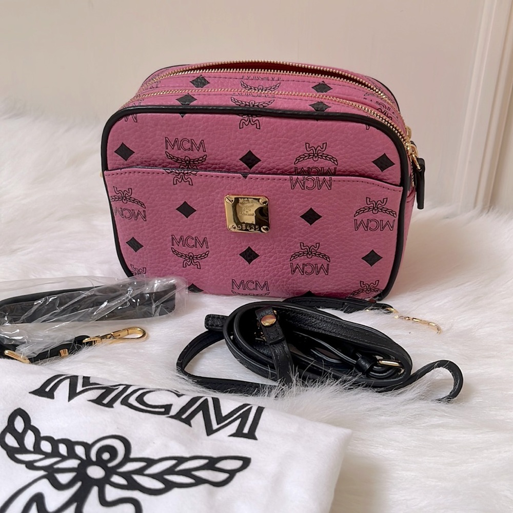 ⭐️NWT💯 Authentic MCM Visetos Pink Double Zip Camera Mini Bag